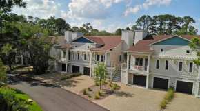 THE MOORINGS POOLSIDE townhouse